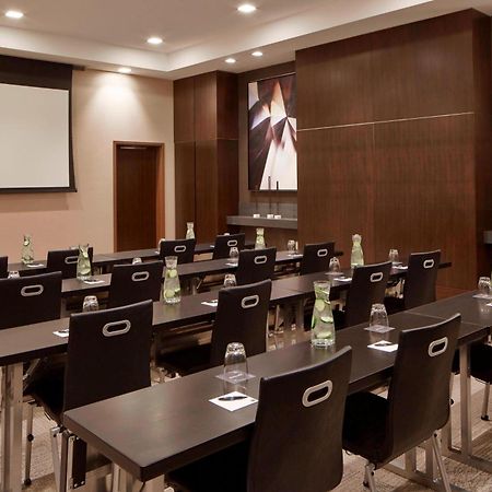 Ac Hotel By Marriott Minneapolis Downtown Bagian luar foto