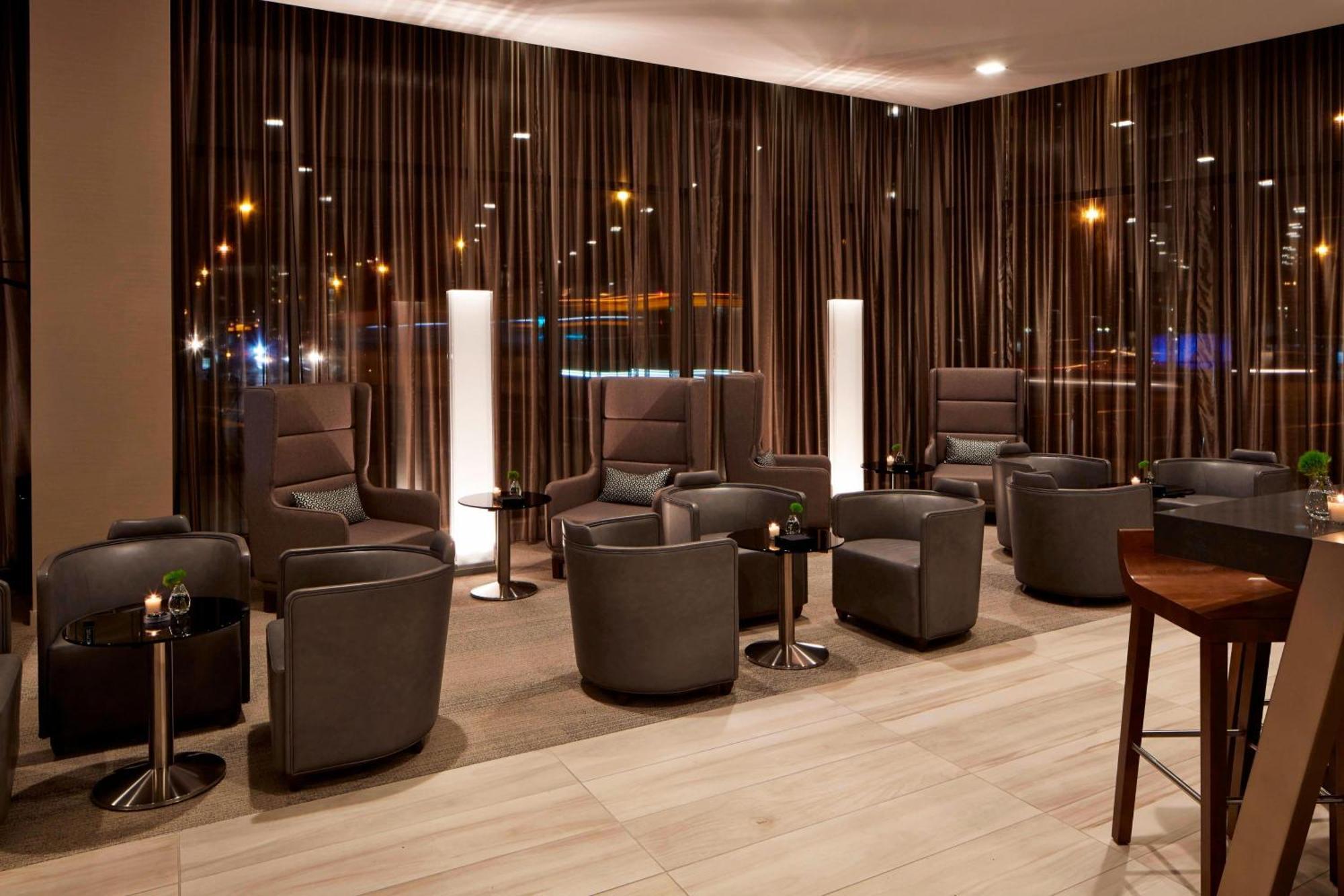Ac Hotel By Marriott Minneapolis Downtown Bagian luar foto